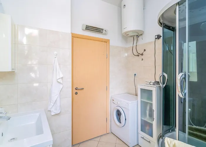 2 Bedroom In Apartment Dubrovnik