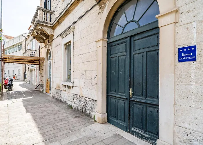 2 Bedroom In Ragusa