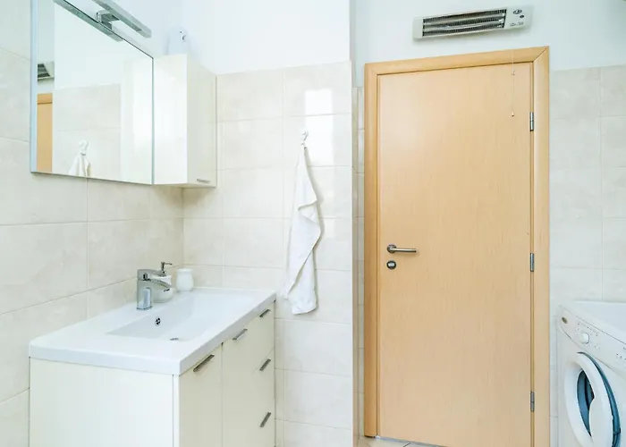 Appartement 2 Bedroom In *